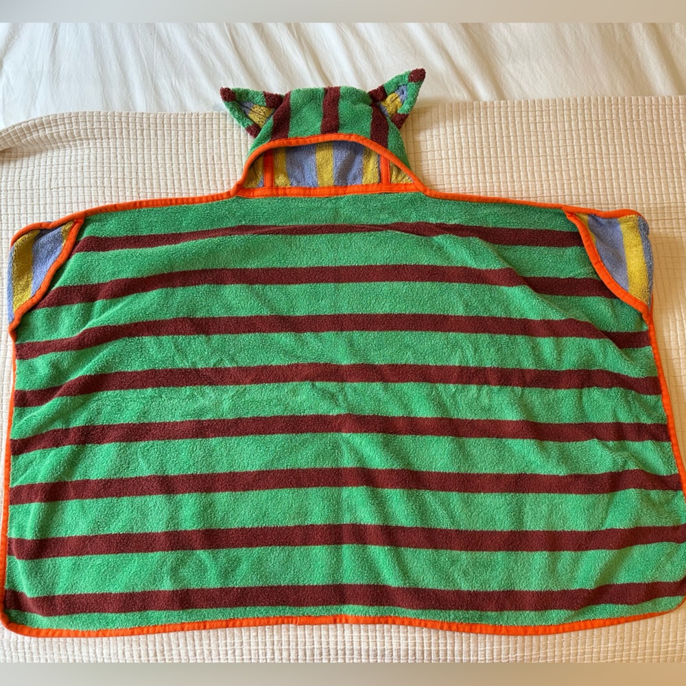 Dusen Dusen Striped Hooded Towel